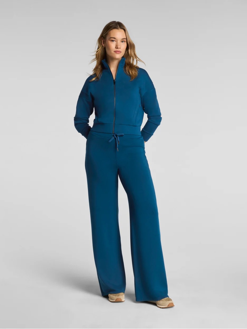 SPANX AirEssentials Wide Leg Pant - Large TALL